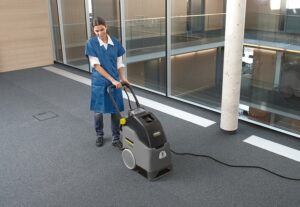 Екстрактор за почистване на килими и мокети Karcher BRC30/15C 1.008-057.0