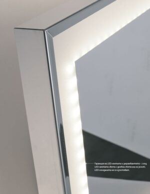 Огледало с черна рамка и LED осветление 60x80cm реверсивно Kapitan