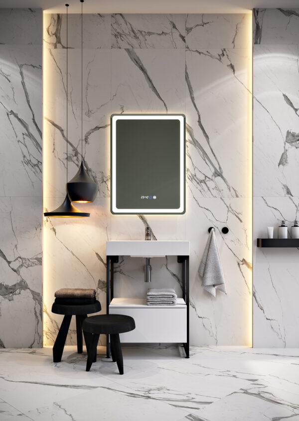 Огледало за баня с LED осветление 60x80cm