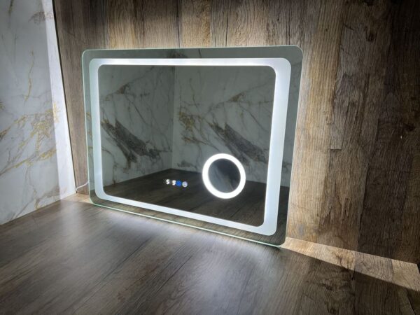Огледало за баня с LED осветление и нагревател 80x60cm + козметично
