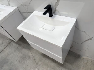 Долен шкаф за баня Mila с умивалник 70cm бял